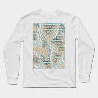 The Afterlife - Ancient Egyptian - Ma'at Wings - Black and White Triangles Long Sleeve T-Shirt